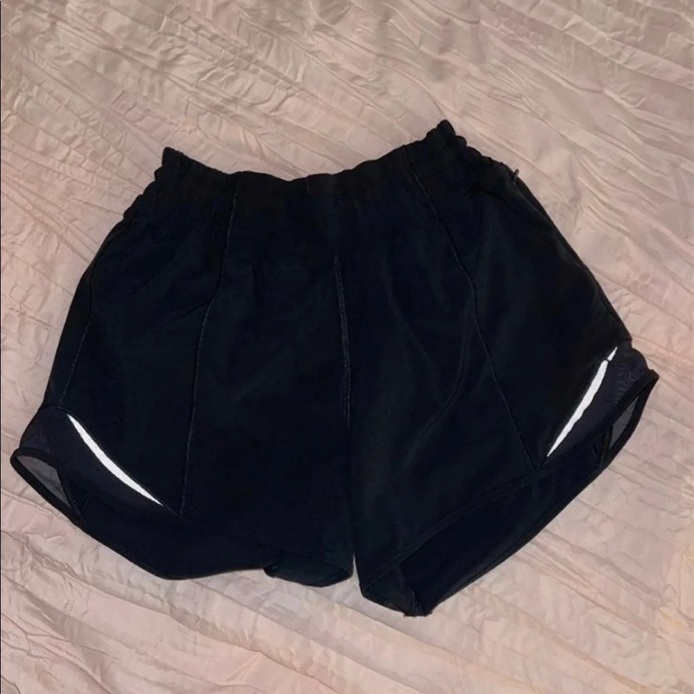 Lululemon Hotty Hot High-rise shorts